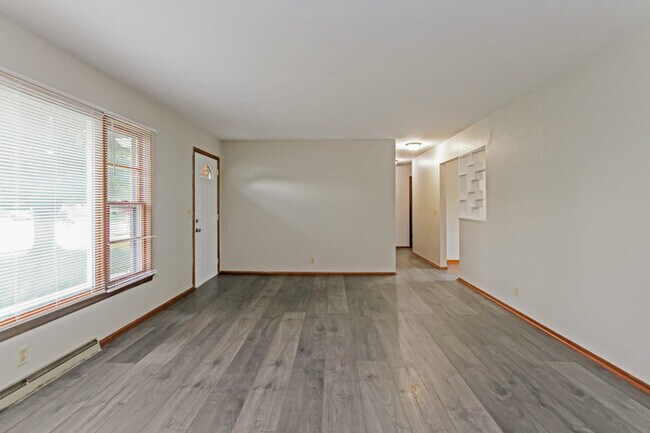 Building Photo - Great 3 Bedroom Home in Plainfield, IN