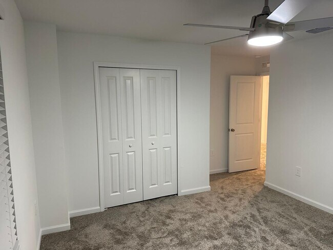 Building Photo - 4 Bed / 2.5 Bath Home – Available Septembe...