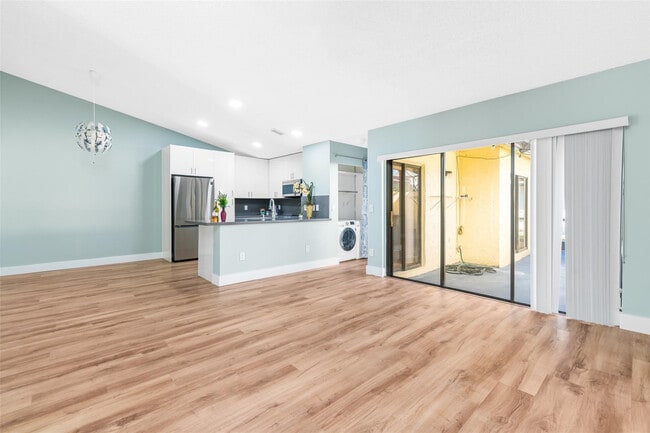 Building Photo - 9109 SW 21st St