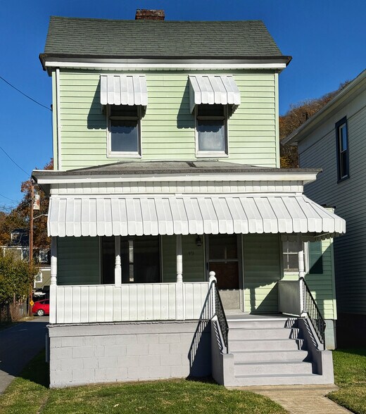 Building Photo - 49 Lynwood Ave