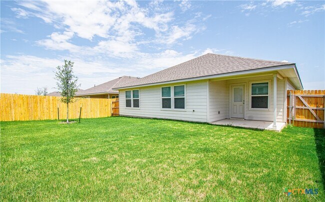 Building Photo - 1412 Rolling Thunder Dr