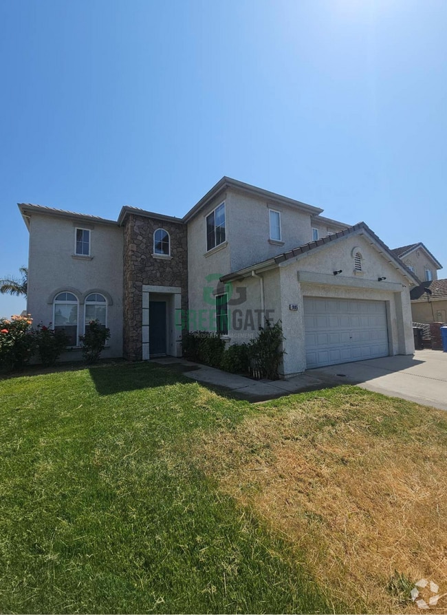 Building Photo - Price Reduced! 4 Bedroom 3 Bath Home is No...