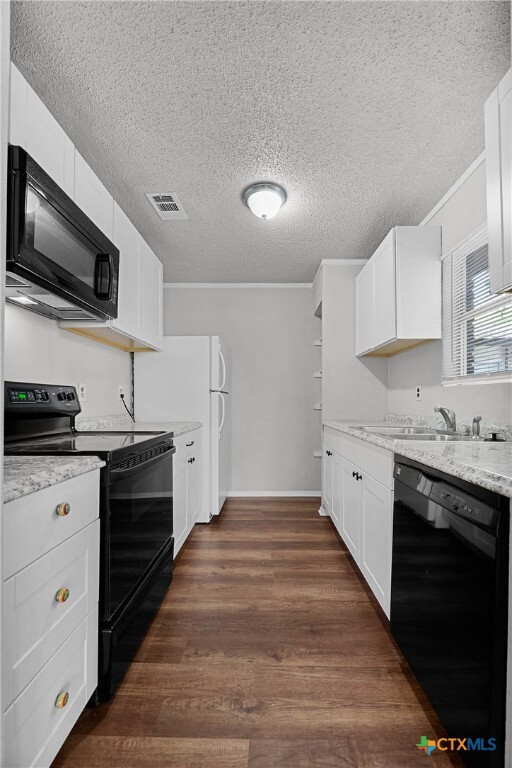 Building Photo - 1524 Eichen Rd