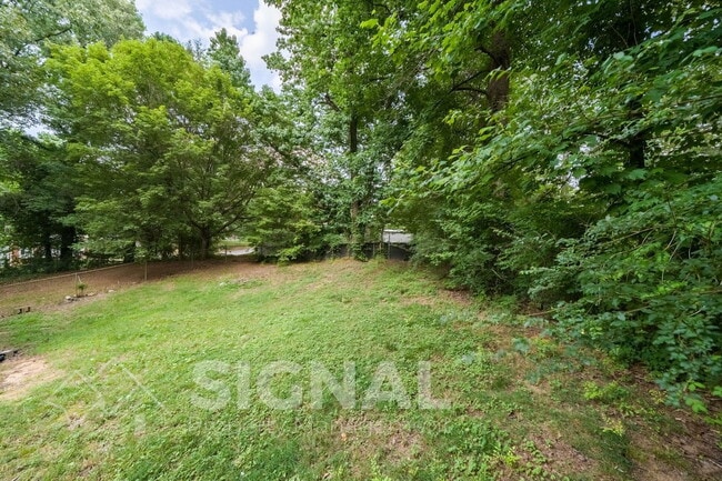 Building Photo - 5040 Oak Leaf Cir