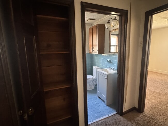 Building Photo - 1780 N Hl St Ext