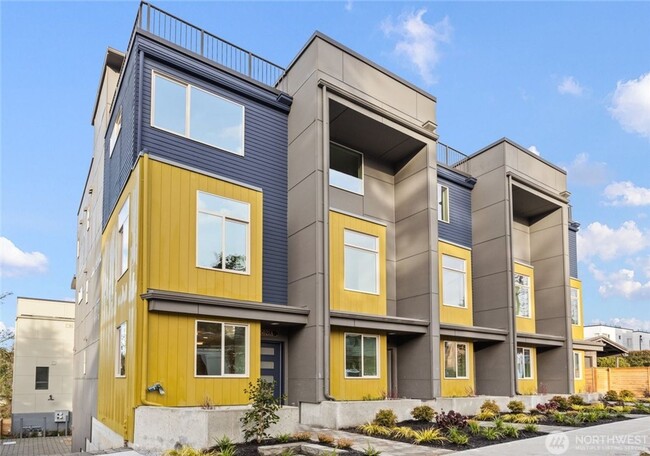 Primary Photo - 2bd/2.25ba Seattle Townhome