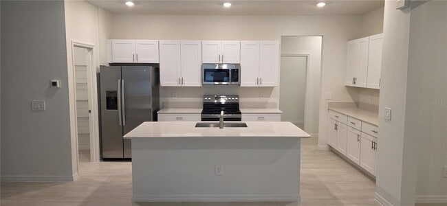 Building Photo - 9436 Scouter Bee Pl