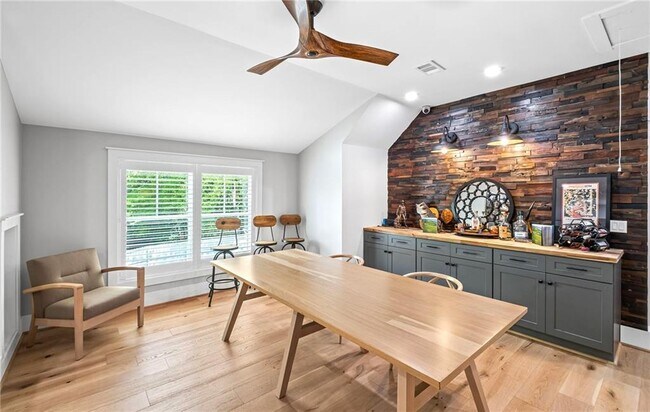 Building Photo - 8175 Main St