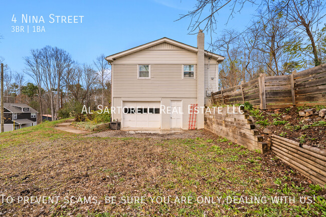 Building Photo - Sweet 3B/1BA in Woodfin w/Large Backyard &...