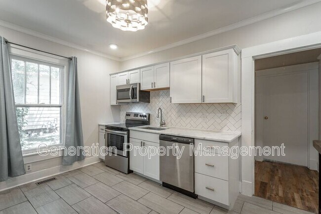 Building Photo - 1420 Hixson Pike