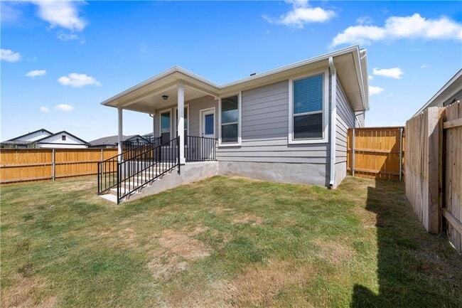 Building Photo - 100 Drifter Ln