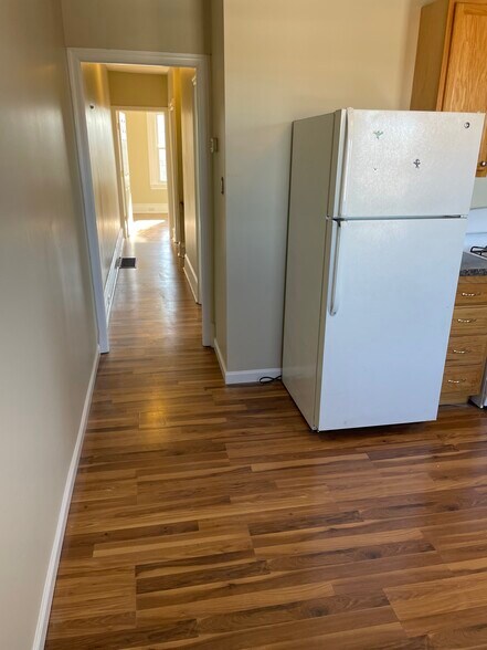 View from kitchen down hallway - 600 Roxborough Ave