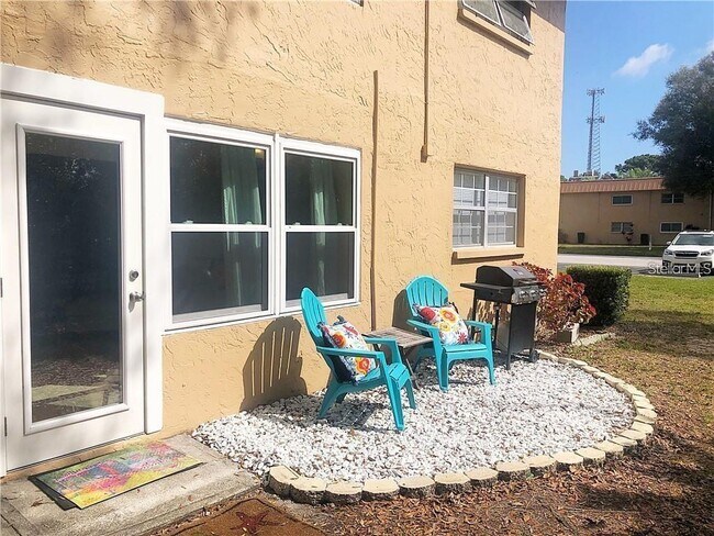 Building Photo - 4500 E Bay Dr