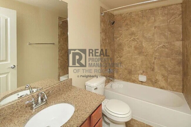 Building Photo - 617 Canyonlands St