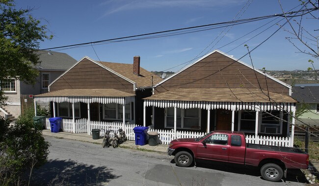 Building Photo - 428-432 Winslow St
