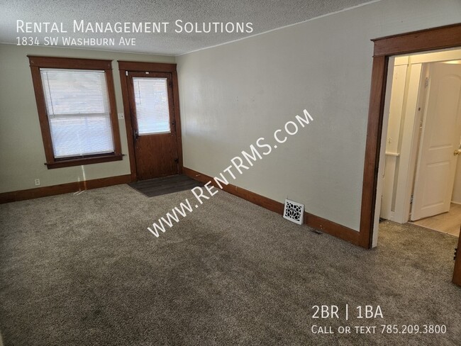 Building Photo - 1834 SW Washburn Ave