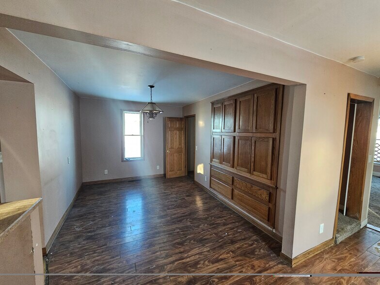 Building Photo - 314 Lincoln St