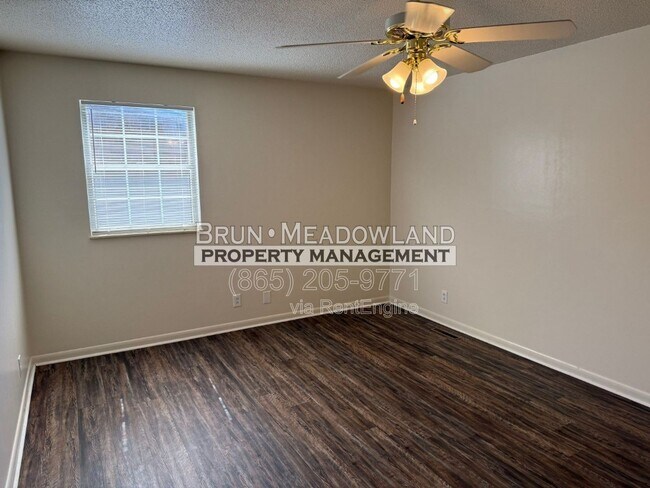 Building Photo - 3719 Mooers St