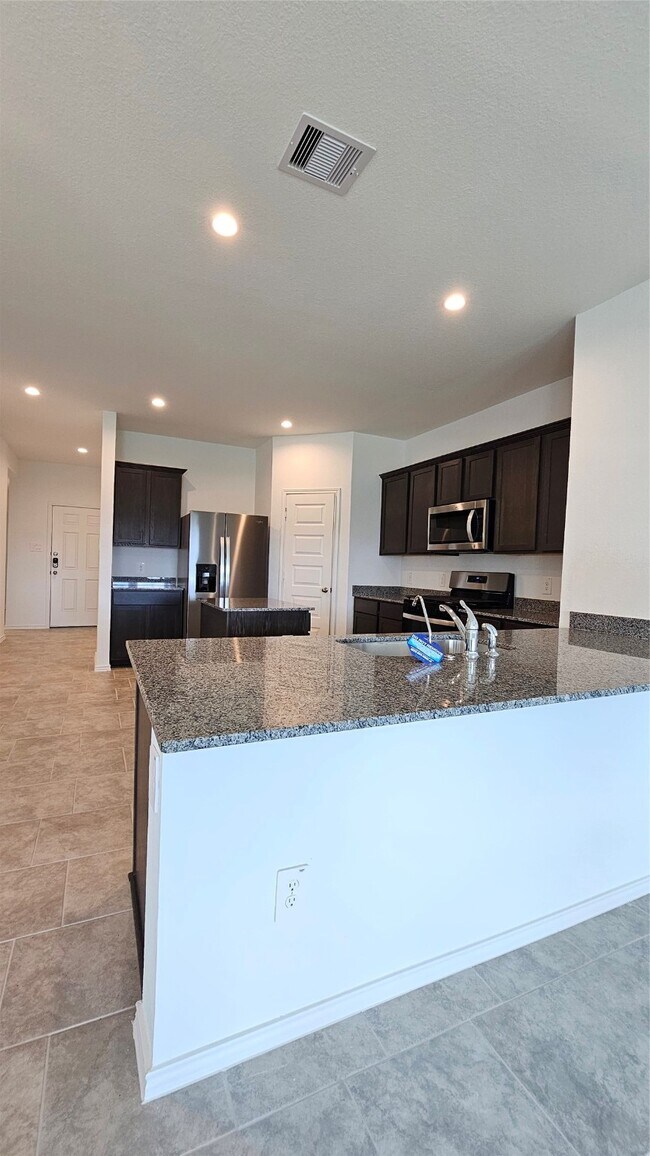 Building Photo - 1106 Appaloosa Ln