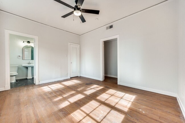 Building Photo - 4315 Gilbert Ave