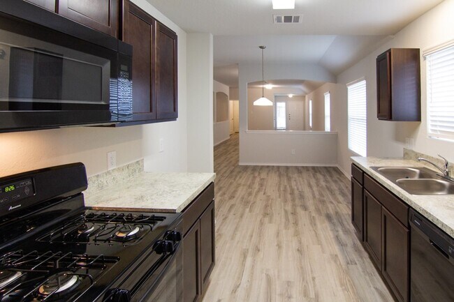Building Photo - 6303 Austinville Dr