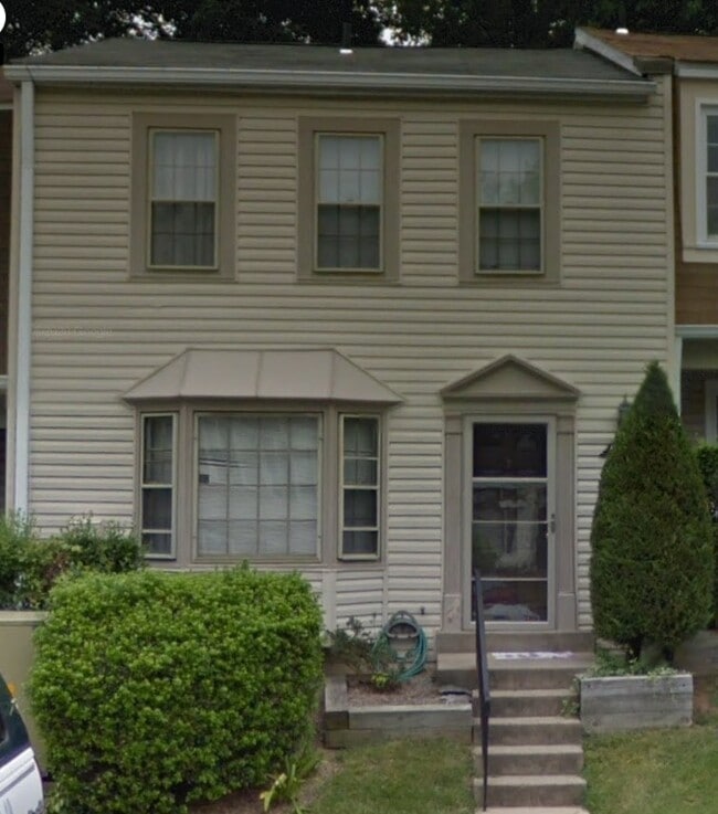 Building Photo - 6329 Fenestra Ct