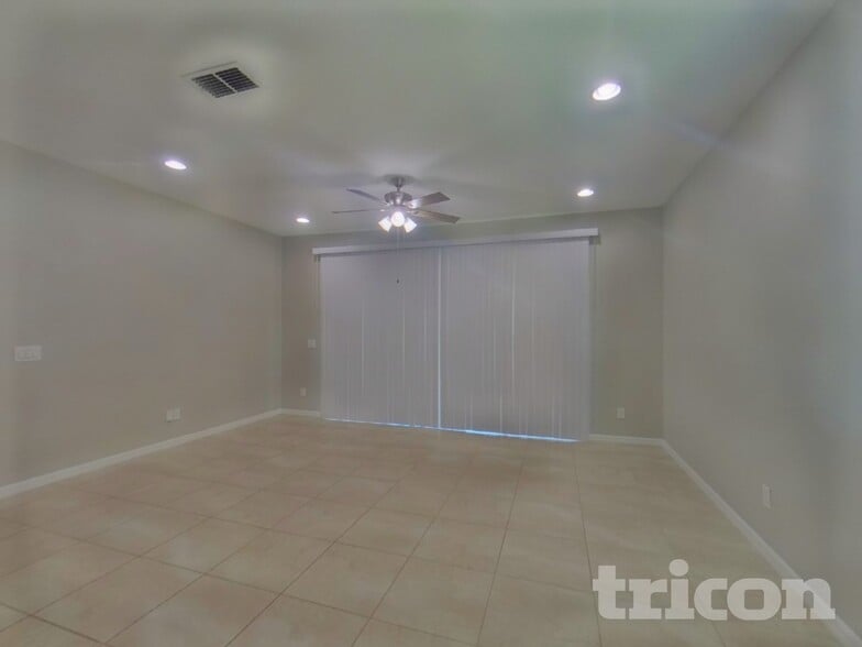 Building Photo - 2316 Oxmoor Dr