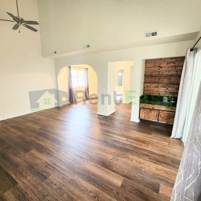 Building Photo - 5340 Chatham Lake Dr