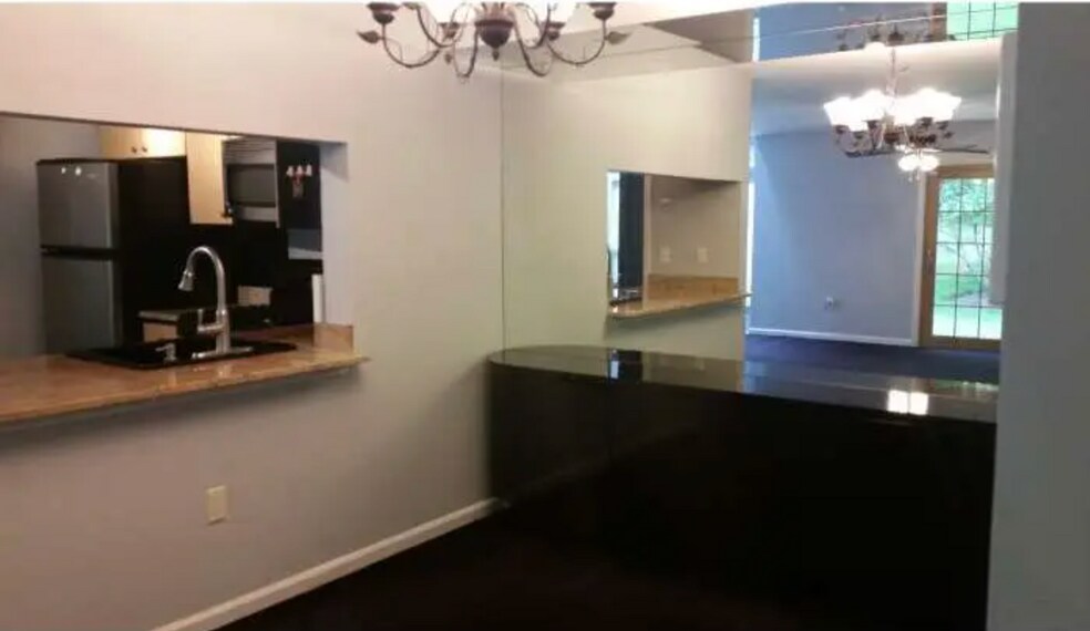 Building Photo - 3103 Commons At Kingswood Dr