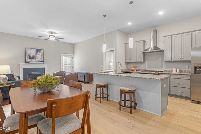 Building Photo - Three bedroom, 3.5 bath newly constructed townhome in Burlington