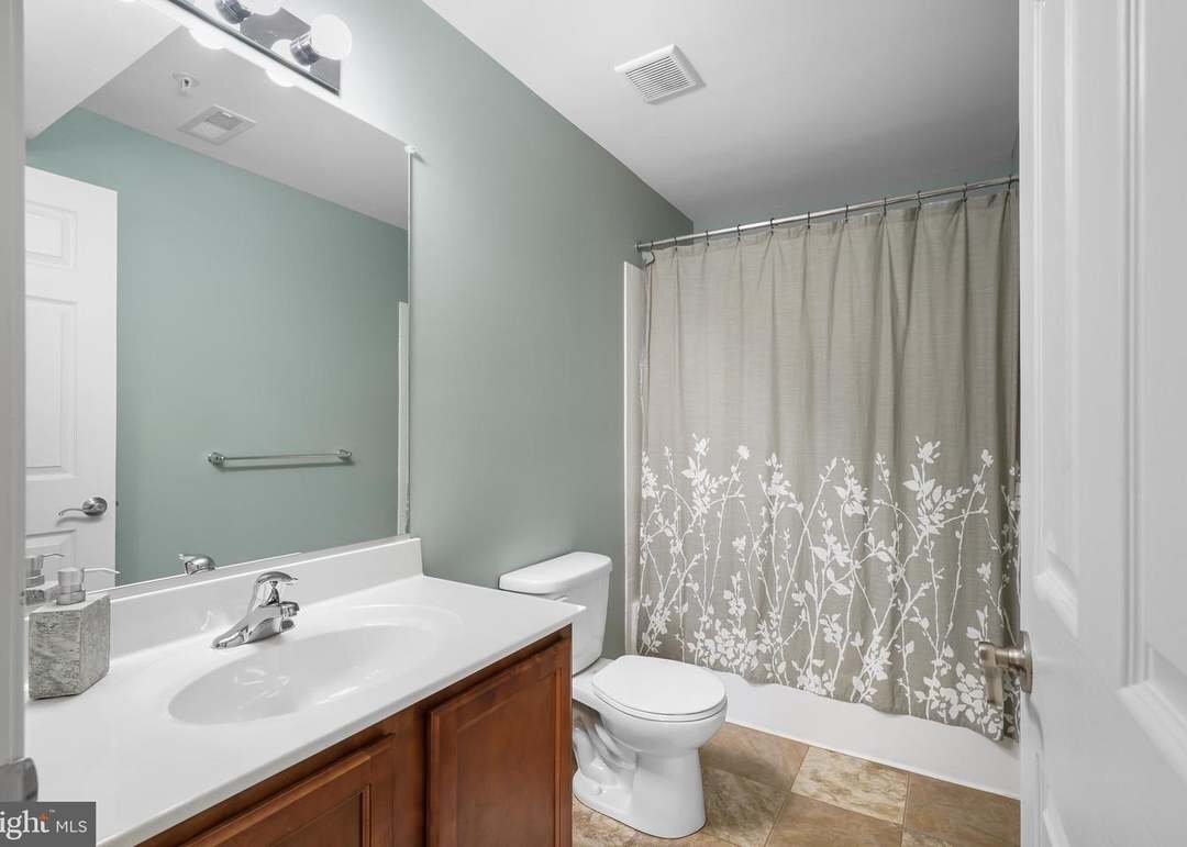 Building Photo - 508 Claiborne Rd