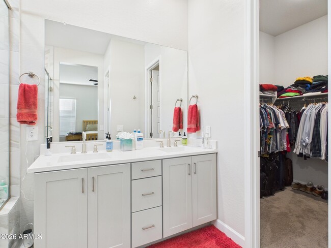 Building Photo - 4854 E Helena Dr