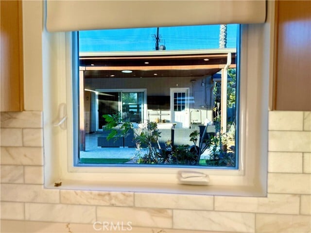 Building Photo - 22404 Vanowen St