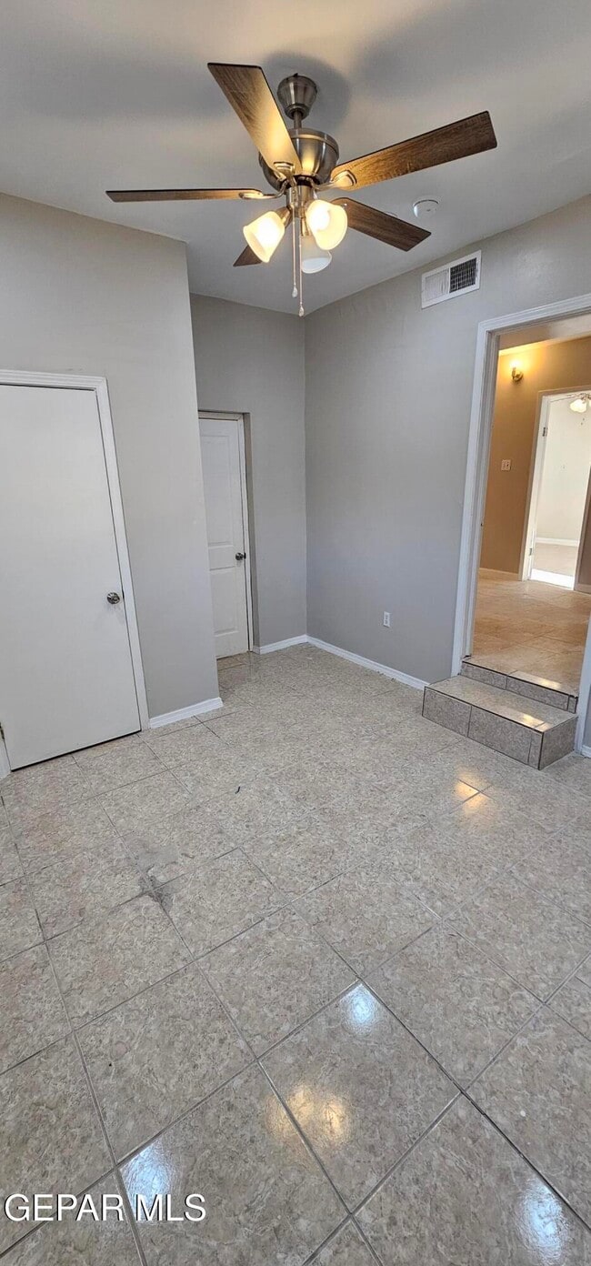 Building Photo - 8828 Kenneth St