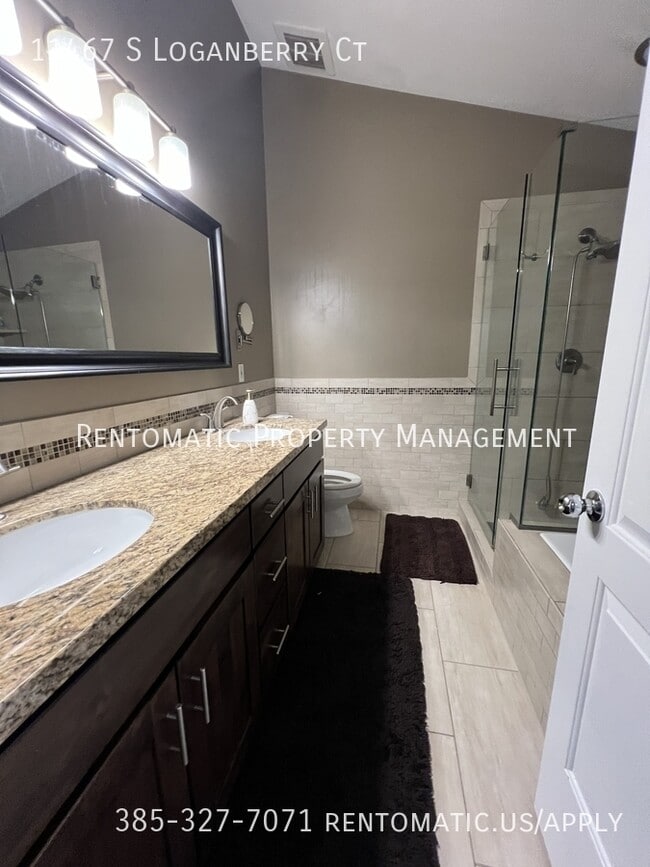 Building Photo - 11467 S Loganberry Ct
