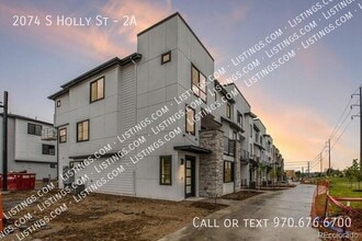 Building Photo - 2074 S Holly St