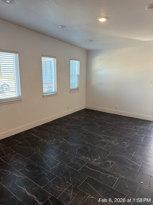 Building Photo - 2812 Richfield Blvd