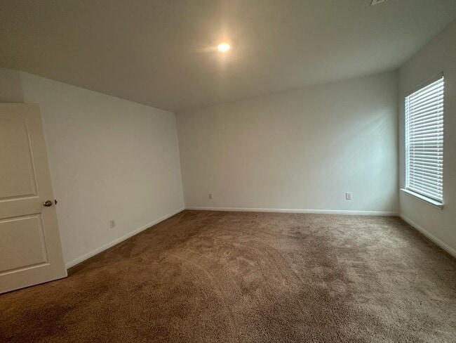 Building Photo - 18300 Speculator Ln