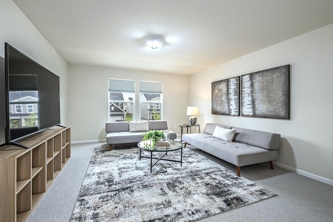 Building Photo - 737 Haywood Dr