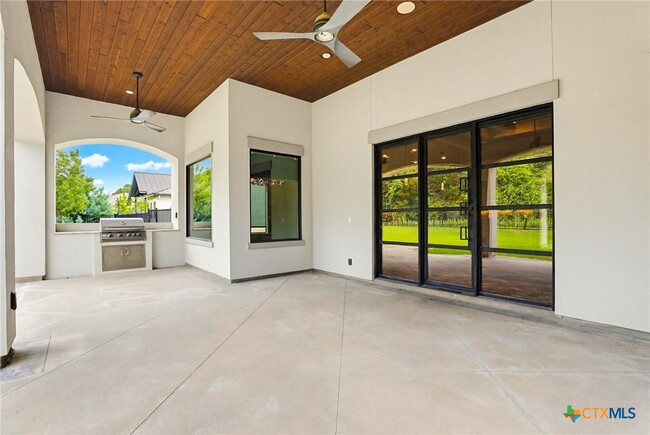 Building Photo - 2447 Wallaby Cir