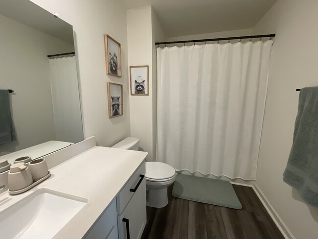 Building Photo - 156 Babbling Brk Dr