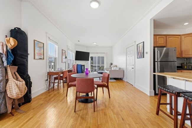 Building Photo - 88 G St