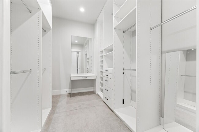 Building Photo - 1617 Wheeler Ave