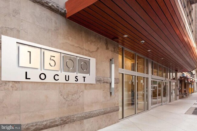 Primary Photo - 1500 Locust St