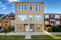 Building Photo - 3029 N Austin Ave