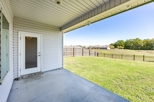 Building Photo - 4635 Mendocino Way