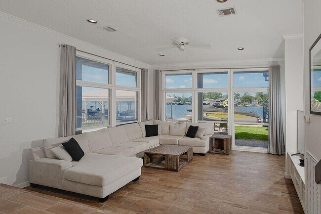 Building Photo - 12374 Lake Vista Dr