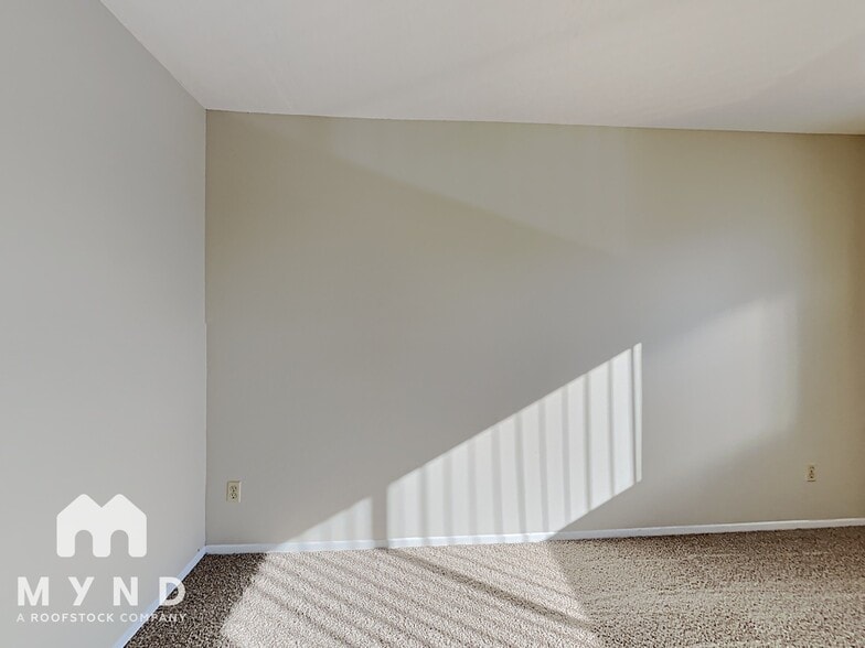 Building Photo - 5924 N 83rd St