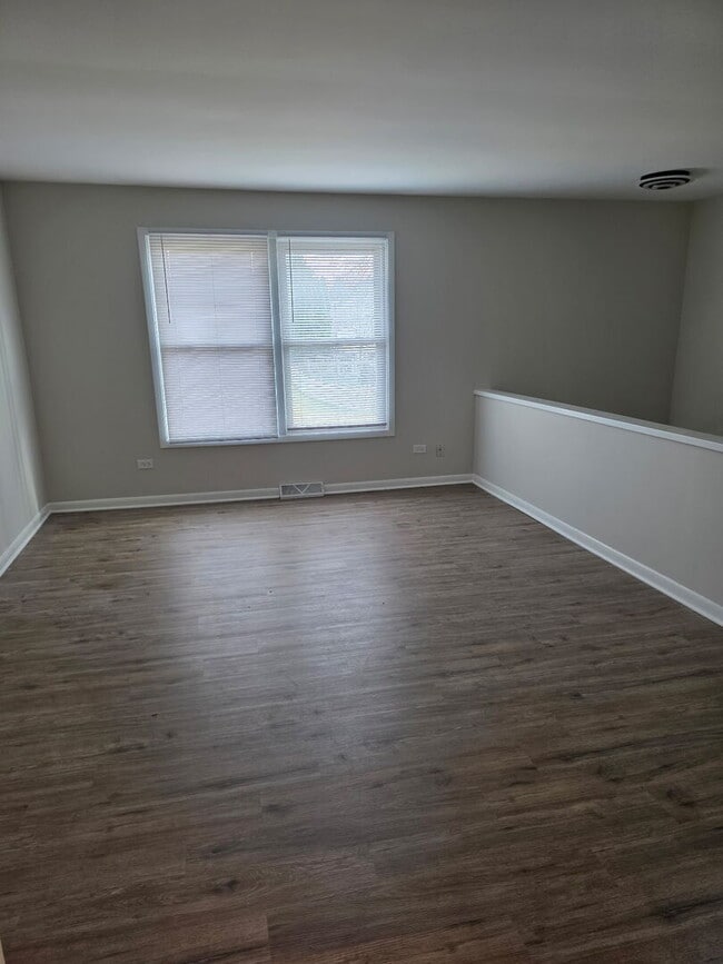 Building Photo - 668 Anita Ave