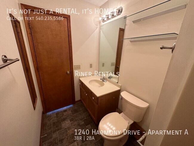 Building Photo - 1240 Harmony Dr